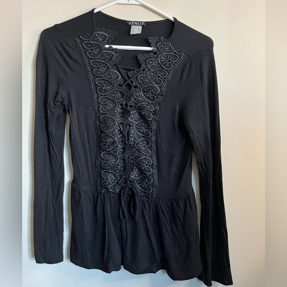 Venus Small Criss Cross Lace Shirt